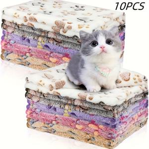 TEMU 10개 세트 애완동물 담요, 기계 세탁 가능 - 소형~중형 반려견과 고양이용 귀여운 발자국 프린트 부드러운 침대 커버, 햄스터 케이지 라이너, 기니피그 액세서리, 토끼 둥지 매트, 친칠라 패드