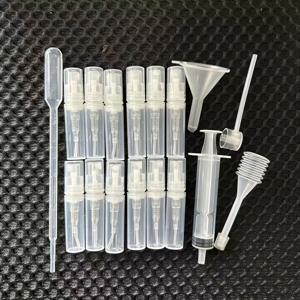 TEMU 18pcs 편리한 미니 샘플 향수 분배 세트, 12개 용기 및 6개 분배기 액세서리, 투명 플라스틱 스프레이 병 휴대용 충전식 빈 향수 분사기, 남성과 여성을 위한 여름 외출에 이상적입니다.