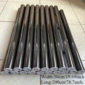TEMU 1롤 6D 고광택 블랙 카본 파이버 코팅 필름, PVC 소재, 폼프리 접착제, 방수, 스크래치 방지, 자동차 내부, 및 컴퓨터 장식용, 내열 소재