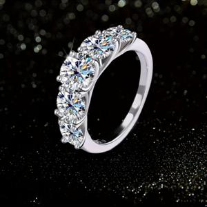 TEMU 원 925 실버 라운드 모이사나이트 클래식 스타일리시 우아한 다용도 고품질 남녀 공용 반지, 결혼식, 연회, 파티, 발레, 발렌타인데이, 크리스마스, 추수감사절, 할로윈, 생일, 기념일에 적합, 남성에게 여성 선물용. 선물 상자 포함, 약 2.5g