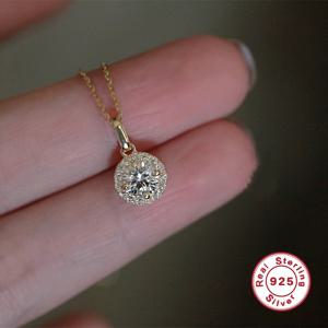 TEMU 스털링 실버 프렌치 스타일 클래식 골든 스타리 스카이 컴퍼스 합성 지르코니아 펜던트 목걸이 여성용, 18K 골드 도금 라운드 풀 디자인, 우아하고 고급스러운 웨딩 약혼 주얼리 칼라본 체인, 데일리 웨어 및 파티 선물용, 우아한 디자인,고급스러운 스타일,내구성 있는 목걸이,고품질 펜던트,여성용 주얼리, 목걸이,여성 패션,신부 주얼리