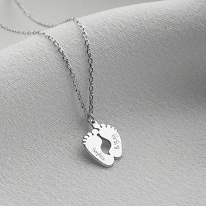 TEMU 개인 맞춤 각인 이름 및 날짜 발 펜던트 목걸이 - 조절 가능한 연장 체인, 18K 금도금 스테인리스 스틸, 우아하고 심플한 디자인, 샤워, 크리스마스, 새해 선물용, 발 주얼리, 일상 액세서리, 골드 도금 펜던트