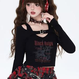 TEMU 여성용 우아한 고딕 티셔츠 - 레이스 같은 스트랩이 있는 긴 소매 슬림핏 탑, 콘서트/파티/일상복을 위한 블랙 & 레드 악센트 글자 - 가을/겨울 레이어링 필수 캐주얼 시크 블라우스, 여성용 티셔츠, 파티 의상, 에지 시크 스타일, 매끄러운 원단, 트렌디한 블라우스, 편안한 핏, 세련된 블라우스, 패션 애호가를 위한