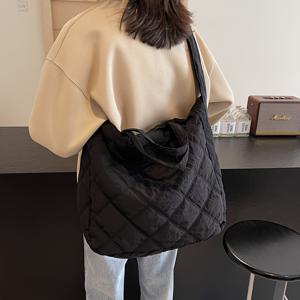 TEMU 여성용 대용량 퀼팅 나일론 토트백 - 다크 그린, 숄더 스트랩, 다중 포켓, 지퍼 잠금, 튼튼한 안감 - 스타일리시한 격자 무늬 스티칭 디자인, 여행 및 일상 사용에 적합.|가방|크로스백|토트백