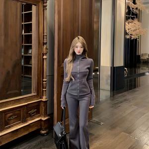 TEMU 2025 가을 코디 세트, 한국식 스타일, 부드러운 디자인, 초슈퍼룩, 두꺼운 후드 자켓, 미니 플레어 팬츠, 투피스 세트