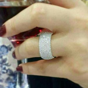 TEMU 반짝이는 지르코니아가 장식된 여성용 영원한 반지, 데일리 캐주얼, 파티에 적합한 넓은 밴드, 기념일을 위한 사랑을 표현하는 선물로 사용할 수 있습니다.