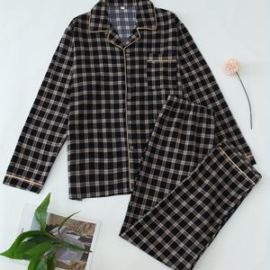 TEMU 남성 캐주얼 블랙 체크 무늬 라펠 가디건 라운지웨어 세트. 봄, 여름, 가을, 겨울 모든 계절에 적합합니다. 외출복으로도 좋으며, 긴소매와 긴 바지의 투피스 세트입니다.|잠옷|냉장고바지|가디건