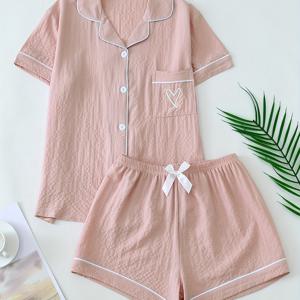 TEMU 여성 캐주얼 단색 핑크 반팔 래펠 칼라 파자마 세트, 하트 자수 및 포켓 디테일, 편안한 폴리에스테르 및 스판덱스 블렌드, 봄/여름/가을 잠옷 라운지웨어 투피스 세트, 버튼업 상의 및 반바지