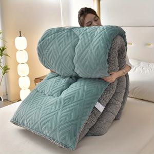 TEMU 1개 럭셔리 플러시 따뜻한 이불 겨울 이불 - 밀크 벨벳 슈퍼 소프트 이불 코어 세탁 가능, 퀼트 이불 커버, 패셔너블 가을 겨울 침구 충전재 100% 폴리에스터 매우 적합한 가을 겨울 추운 날씨 방부, 통기성, 다목적, 싱글, 더블, 대형, 초대형 침대 사이즈 가능, 크리스마스 선물|이불