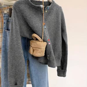 TEMU 여성용 일본식 코리안 스타일 컬러블록 버튼 프론트 가디건 - 소프트 그레이 롱 슬리브 오픈 프론트 스웨터, 데코레이티브 버튼 디자인, 캐주얼 가을 겨울 의류, 클래식 여성 스웨터, 컬러블록 패턴, 미니멀한 질감