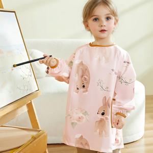 TEMU 유아용 미술 그림 앞치마, 식사 및 미술 활동을 위한 뒤집어 쓸 수 있는 커버가 특징입니다.