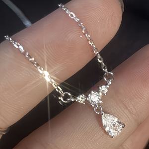 TEMU 세련된 여성용 펜던트 목걸이. 우아하고 반짝이는 눈물방울 모양의 합성 지르코니아 펜던트가 특징이며 파티 및 일상 패션 주얼리 추가에 완벽합니다.|목걸이|탄생석