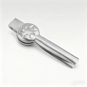 TEMU 1개, 호두 오프너, 견과류 분쇄기 쉘러, 호두 클립, 호두 커터, 가정용 주방용 스테인리스 스틸 십자 톱니 견과류 쉘러, 견과류 분쇄기 오프너, 견과류 필러, 주방