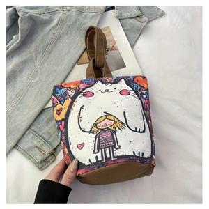 TEMU 여성용 귀여운 고양이 프린트 버킷백 - 핸드백/토트백 변신 가능, 버튼 잠금, 세탁기 사용 가능, 화이트/레드/블랙, 캐주얼 아웃팅 및 일상 사용, 가벼운 토트백, 플레이풀 디자인, 내구성 있는 소재, 프린트 토트백, 여성용