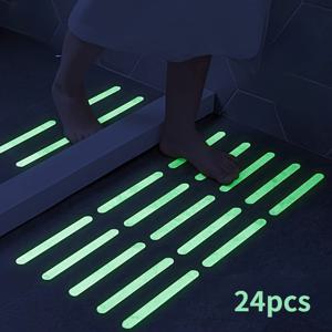 TEMU 24개 야광 미끄럼 방지 계단 트레드 - 실내용 전기 필요 없는 네온 그린 가 있는 자체 접착 투명 안전 바닥 스트립, 내구성 플라스틱 안티슬립 매트, 네온 디자인