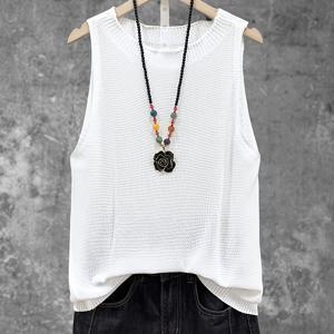 TEMU 여성용 레트로 문학 스타일 민소매 베스트 - 솔리드 컬러 라운드넥 탑, 중간 신축성, 봄 여름 가을 캐주얼 우아한 레이어링 피스, 휴가 및 야외 활동용, 시즌 패션, 심플하고 우아한 디자인, 고품질 니트웨어