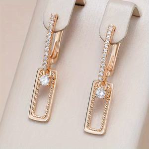 TEMU 세련된 흰색 스톤 드롭이 특징인 스타일리시한 속이 빈 직사각형 귀걸이 세트. 골드 색상으로 디자인되어 발렌타인데이 선물로 완벽하며, 십 대에게 적합합니다.