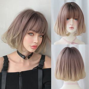 TEMU 7JHH 가발 여성용 내열성 합성 짧은 밥 가발 앞머리 포함 - 로즈 핑크 옴브레 & 자연 갈색/금발 , 고밀도 푹신한 질감, 11.81인치 긴 웨이비 앞머리 & 레이어드 끝 부분 일상 사용, 음악 축제, 카니발용 - 여성 및 소녀용 내열성 합성 섬유 가발 (핑크/골든 브라운/블론드) - 편안하고 자연스러운 외관, 모든 밝은 베이지 톤에 적합