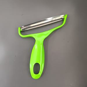 TEMU 1pc 자색 및 청색 양배추 그레이터 - 에르고노믹 핸들, 식품 안전한 플라스틱 주방 도구로, 양배추, 당근, 감자 등을 슬라이싱 및 셰이딩할 수 있는, 크리스마스, 할로윈, 부활절, 한ук카, 추수감사절, 채소 슬라이서 및 그레이터, 휴일 식사 준비, 화려한 주방 용품, 내구성 있는 주방 가제트