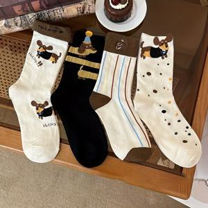 TEMU 4 쌍 여성 카툰 다치운드 미드 캘프 양말 - 귀여운 소시지 강아지 디자인, 기하학적 패턴, 올 시즌 편안함, 폴리에스터 재질, 기계 세척 가능, 캐주얼 착용용 재미와 기능성, 귀여운 양말