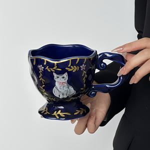 TEMU 1개 우아한 미끄럼 방지 베이스 머그컵 - 네이비 블루 & 골드 액센트 플로럴 고양이 디자인, 홈&오피스용 선물 추천 - 차·커피·죽에 완벽, 할로윈/크리스마스/발렌타인데이/졸업 선물, 고양이 애호가에게 딱! 화려한 마감, 스타일리시 드링크웨어, 홈