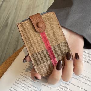 TEMU 여성용 우아한 지갑 - 버튼 잠금, 다중 카드 슬롯, 베이지/블랙 내구성 - 일상·정장·여행용 슬림 오거나이저, 컴팩트 수납, 세련된 디테일, 기능적 액세서리, 패션 애호가를 위한 선물