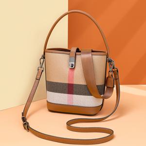 TEMU 여성용 변신 숄더백 - 크로스바디/핸드백 조절 가능 & 탈착 가능한 스트랩, 투톤 베이지 & 브라운, 지퍼 클로저 내구성 가방, 일상·정장·특별 행사용 빈티지 시크, 다목적 , 폴리에스터 안감