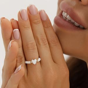 TEMU 여성을 위한 스타일리시하고 비즈 장식된 하트 반지 - 다용도 패션 아이템으로, 및 선물용으로 이상적입니다.