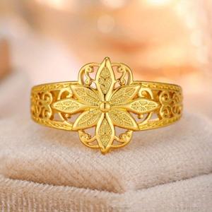 TEMU 이 아름다운 18K 금도금 구리 반지에는 속이 빈 꽃잎 디자인이 특징이며, 미스터리와 아름다움을 상징하며, 당신을 사랑하는 사람을 위한 완벽한 기념일 또는 생일 선물이 됩니다.