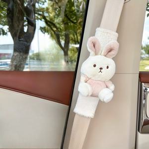TEMU 귀여운 곰돌이와 토끼 디자인의 범용 3D 차량 안전벨트 어깨 패드, 더 편안한 여행을 위한 제품입니다.