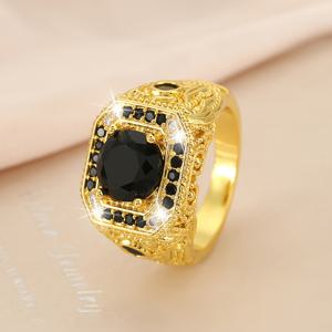 TEMU 검은색과 미스터리한 패턴의 디자인을 특징으로 하는 고급스러운 남성용 비즈니스 반지입니다. 금색 구리 주얼리로 제작되었으며 발렌타인데이, 파티, 연중 착용에 적합합니다. 고품질로 패션을 연출하며 추수감사절 선물로 이상적입니다.