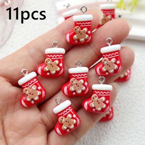 TEMU 11개 빨간색 크리스마스 스타킹 펜던트, 징거브레드 맨 패턴 | 주얼리용 레진 플랫 백, 수제 공예 및 축제 장식에 이상적, 팔찌 및 핸드백 액세서리에 완벽