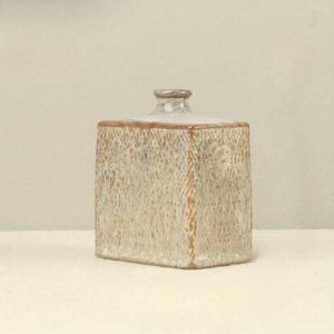 TEMU 창의적인 세라믹 아로마 디퓨저 병 장식품 1개, 꽃꽂이용 작은 세라믹 꽃병, 복도, 침실, 거실 및 욕실에 적합, 용량 70-200ml.