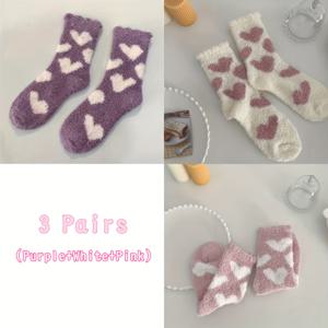 TEMU 여성용 코랄 플리스 기모 양말 3켤레 | 하트 패턴 미드 카프 편안한 홈웨어 및 수면 양말 (봄, 가을, 겨울용), 부드러운 플러시 실내 양말 (신생아 엄마용), 폼폼 디테일 디자인, 따뜻하고 포근한 스타일