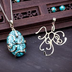 TEMU 불규칙한 펜던트 세팅이 있는 5발 다용도 펜던트 블랭크 트레이. 남녀 공용 수공예 주얼리. 구리 펜던트 베이스는 합성 사용, 일상적인 착용 및 선물용으로 완벽하며 발렌타인데이 및 스위트데이에 이상적인 선택입니다.