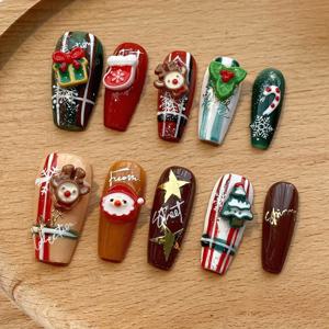 TEMU 핸드메이드 크리스마스 네일 아트 손톱 - 미디엄 길이 모양, 산타, 눈사람, 금색 별, 리본, 체리 & 트리 디자인 - 파티, 댄스 이벤트, 무대 공연을 위한 겨울 휴일 네일 장식|네일팁