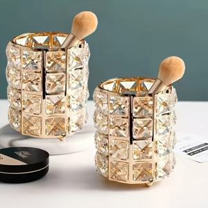 TEMU 세련되고 우아한 골드 화장품 보관함 2개 세트입니다. 메이크업 튜브, 립스틱 정리함, 메이크업 브러쉬 및 립스틱용 브러쉬 홀더가 포함되어 있습니다. 이 다기능 아크릴 펜 홀더는 새로운 유럽 스타일을 특징으로 합니다.|립스틱