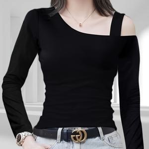 TEMU 여성용 원숄더 디자인 블랙 긴팔 티셔츠. 2025년 봄/가을 트렌디하고 스타일리시한 룩을 선보이며, 어깨를 드러내는 스트랩과 슬림핏을 특징으로 합니다.|크롭티