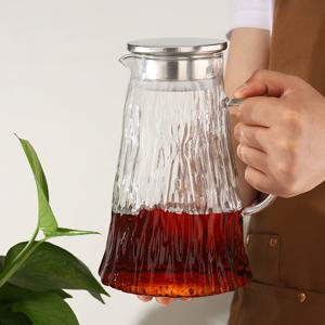 TEMU 빗방울 패턴 디자인의 고흑 유리 물병, 대용량 유리 냉수 주그, 재사용 가능하고 세척이 용이함, 전자레인지/냉장고 사용 가능, 주스, 콜드 브루 커피/차, 음료에 적합, 손잡이 A가 있는 새로운 빗방울 패턴 디자인