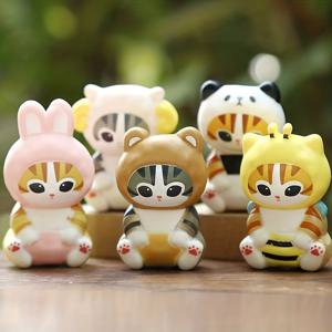 TEMU 일본 애니메이션 카와이 고양이 플러시 스타일 피규어 - 치비 스타일 수집용 인형 (토끼, 판다, 곰, 벌) - 내구성 있는 플라스틱 / 차량, 선반 장식용
