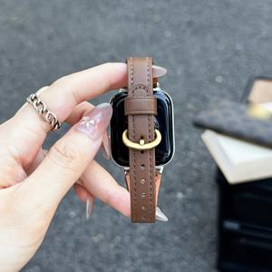 TEMU 화웨이 Fit4/Fit3 사이즈 호환, 스타일리시한 레트로 스트랩, 독특한 통기성 말굽 디자인, 골드 버클, 빠른 해제 메커니즘, NFC 버전으로 제공되는 다기능 액세서리. 데일리룩에 잘 어울리는 이 제품은, 빠른 해제 기능과 NFC 기능을 제공합니다.