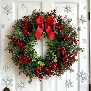 TEMU 생동감 넘치는 인조 플라스틱 크리스마스 리스 - 빨간 열매, 솔방울, 유칼립투스 잎이 특징인 대형 실내/야외용 문걸이 장식, 자가 지지형 후크 포함. 유지 관리가 필요 없는 인조 그린리, 벽난로나 테이블 센터피스로 사계절 내내 사용 가능, 계절 장식,스타일리시한 휴일 장식,장식용 화환,내구성 있는 인조 그린리,자립형 후크 장식,계절 장식 애호가들