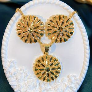 TEMU 3개의 우아한 일본과 한국에서 영감을 받은 플로럴 펜던트 목걸이와 귀걸이 세트, 독특한 도금 처리된 구리, 모든 계절에 다재다능, 연회와 축제 행사에 적합
