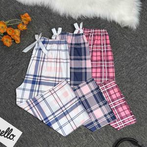 TEMU 캐주얼 체크무늬 프린트와 리본 장식이 있는 세븐-에잇 팬츠 세트, 95% 폴리에스터 5% 스판덱스 원단, 부드럽고 편안한 중간 신축성, 홈웨어 잠옷용