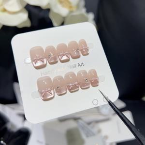 TEMU 10개 고급 프렌치 순수 감성 스타일 핑크 캣아이 도트 리본 핸드메이드 인조 네일, 하이엔드 라이트 럭셔리 INS 스타일, 달콤하고 사랑스러운 휴가·피크닉·캠핑용 네일 패치