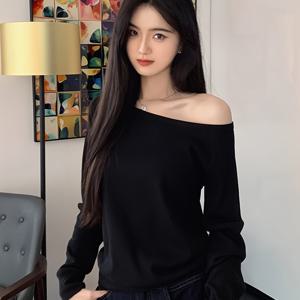 TEMU 여성용 블랙 오프숄더/원숄더 보트넥 긴팔 티셔츠 - 고신축 솔리드 컬러 릴랙스핏 탑, 비대칭 넥라인 블라우스, 레이어링 및 캐주얼/포멀 웨어, 손세탁 가능 (드라이클리닝 금지) - 가을 워드로브 필수 아이템