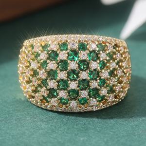 TEMU 세련된 광대역 반지, 합성 그린 지르코니아 장식 - 여성용 저자극성 약혼 및 결혼 반지, 선생님의 날, 졸업식, 축하 행사 및 일상복으로 이상적인 생일 보석 선물|반지