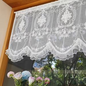 TEMU 1pc 빈티지 자카드 레이스 커튼 세트, 장식적인 상단 - 자수 모이 패턴 로드 포켓 창문 드레스, 거실 및 침실용 - 언라이너 폴리에스테르 농촌 커튼, 기계 세탁 가능, 올 시즌, 180-200 gsm