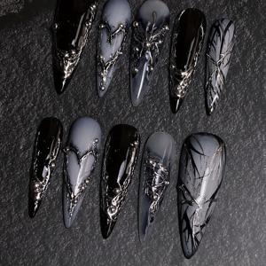 TEMU 여성을 위한 수제 풀커버 네일 스티커 10개 세트, 재사용 가능한 긴 뾰족한 디자인, 시원한 블랙 스타일의 손으로 페인팅된 크롬 마감 특징.|네일스티커