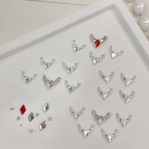 TEMU 20개 프렌치 스타일 DIY 네일 & 바디 로마스 - 저알러지 합금 라인스톤 참, 라이트 베이지, 네일 아트 & 매니큐어/페디큐어 장식용